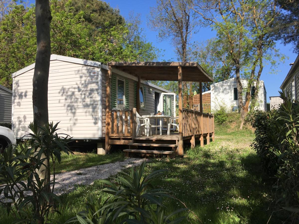 Mobil Home Pour 6 Personnes Climatise A Quelques Minutes Des Plages Agde Exterior photo