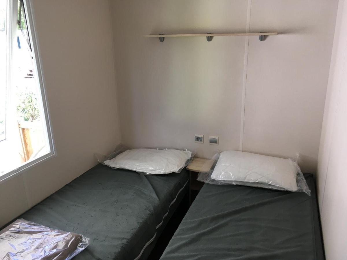 Mobil Home Pour 6 Personnes Climatise A Quelques Minutes Des Plages Agde Exterior photo