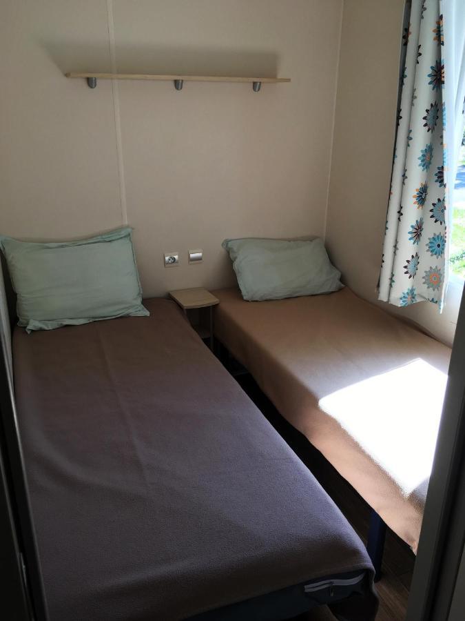 Mobil Home Pour 6 Personnes Climatise A Quelques Minutes Des Plages Agde Exterior photo